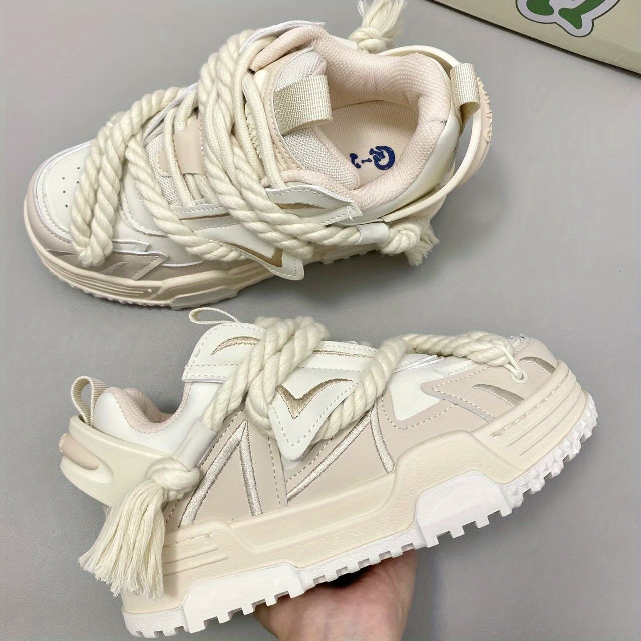 Unisex Casual Skate Shoes - Perfect for Sports, Skating, and Festive Gifts