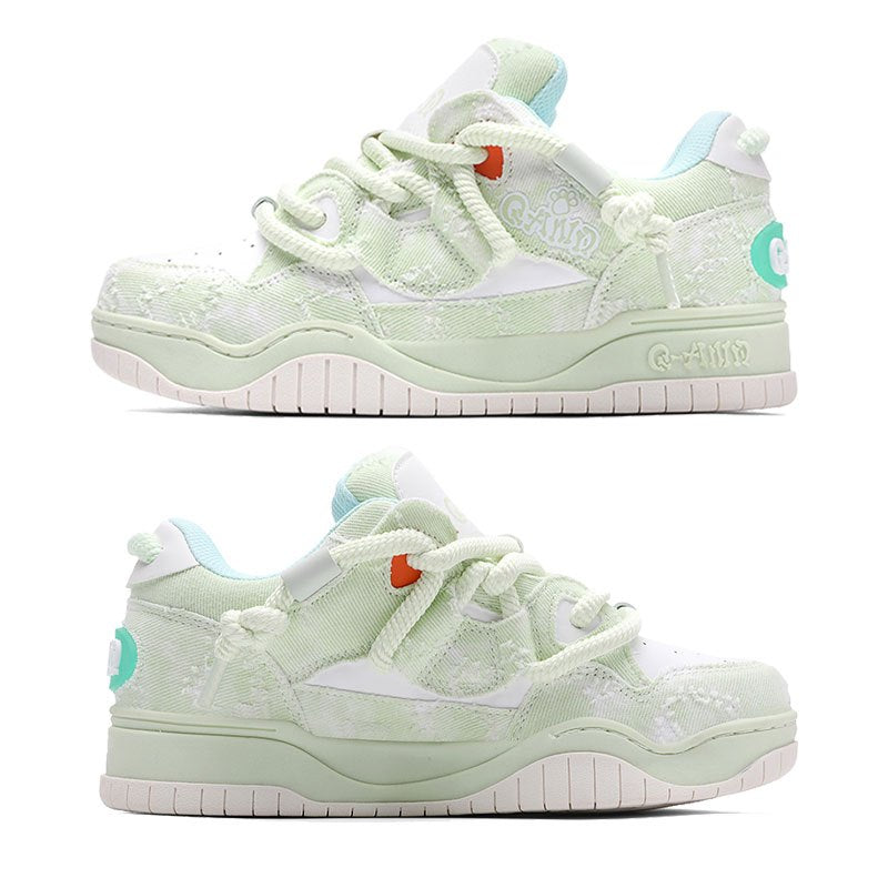 Unisex Cartoon Pattern Skateboarding Shoes, Low Top Lace-Up Sneakers, with Synthetic Upper, Fabric Inner