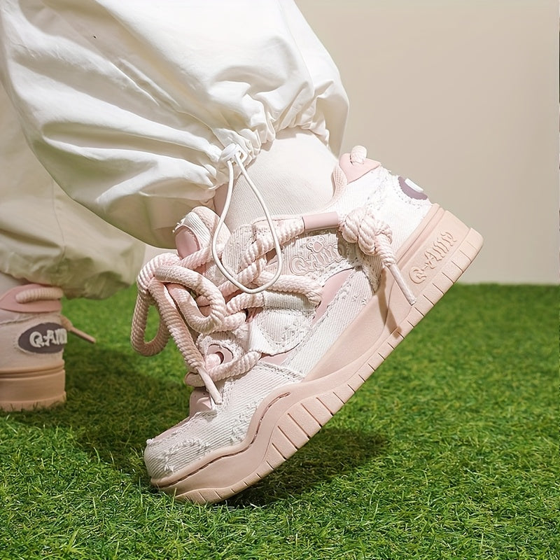 Unisex Cartoon Pattern Skateboarding Shoes, Low Top Lace-Up Sneakers, with Synthetic Upper, Fabric Inner